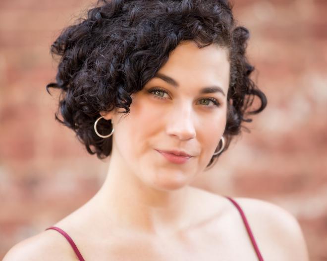 Dani Finch Headshot